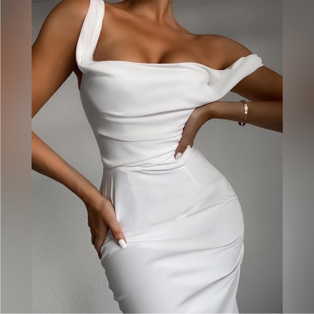 House of CB White ‘Micaela’ Midi Dress